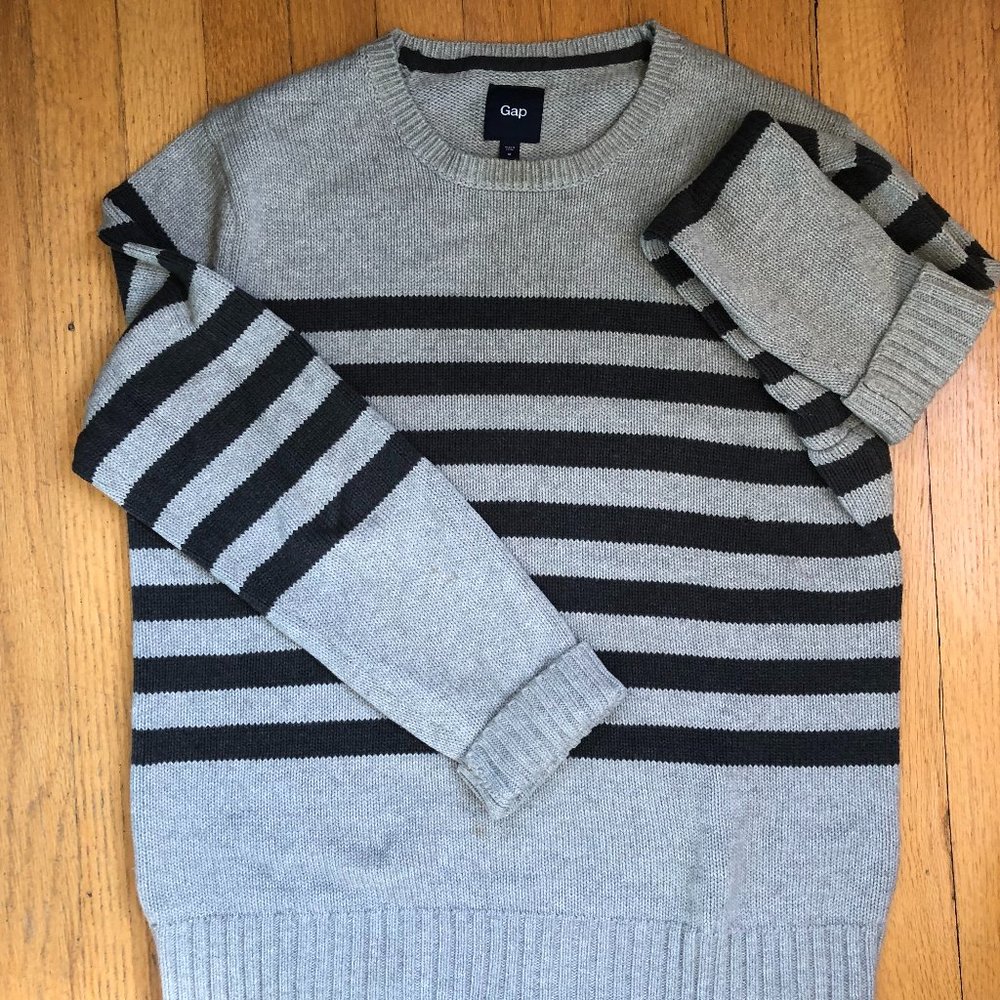 Gap men's sweater